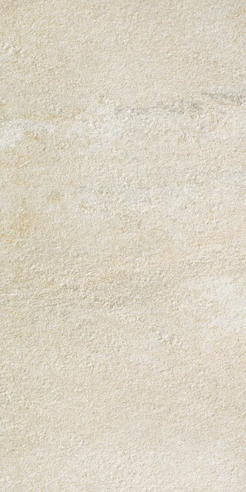 Dettaglio piastrella in gres porcellanato effetto pietra naturale quarzite per esterni della Collezione Stonequartz di Alfalux, formato 60x120 rettificato, colore Bianco