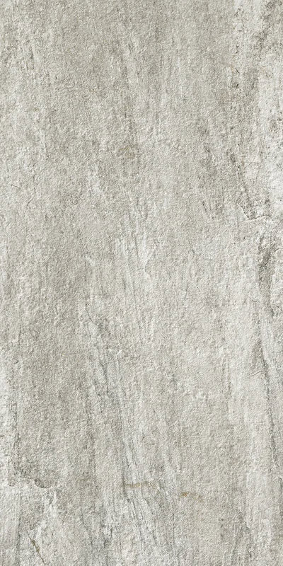 Dettaglio piastrella in gres porcellanato effetto pietra naturale quarzite della Collezione Stonequartz di Alfalux, formato 60x120 rettificato, colore Perla