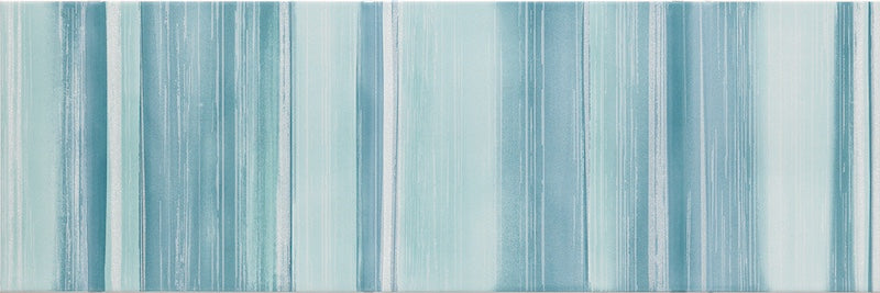 Dettaglio piastrella da rivestimento effetto rigato verticale lucido della collezione Studio di Paul & Co Ceramiche, formato 25x75, colore Stile Smeraldo