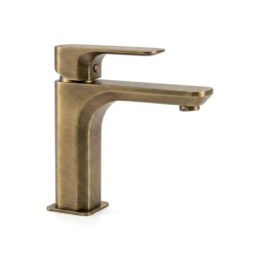 miscelatore per lavabo di design della serie Minerva di matericaSHOP, SERIE TIARA DI DANIEL RUBINETTERIE. Finitura vecchio ottone