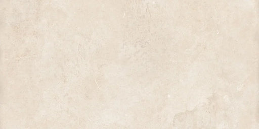 Piastrella in gres porcellanato effetto pietra leccese della collezione Terre d'Otranto di Ceramica Rondine, formato 30x60 cm con bordo naturale, colore Ivory