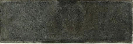 Dettaglio piastrella per rivestimento in ceramica Craquelé effetto fatto a a mano lucido 15x45 cm della collezione The Traditional Style, colore Basalt di Ceramica Settecento