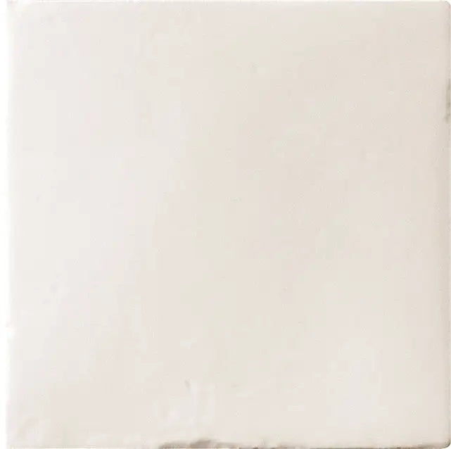 Dettaglio piastrella per rivestimento in ceramica Craquelé effetto fatto a a mano lucido 15x15 cm della collezione The Traditional Style, colore Pure White di Ceramica Settecento