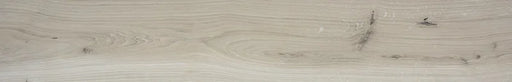 Piastrella per pavimento per esterni in gres porcellanato effetto legno tradizionale dal carattere rustico della collezione Timeless di Ceramica Rondine, formato 24x150 cm, colore Ivory Grip