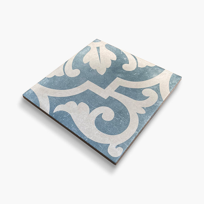 Foto Piastrella da pavimento e rivestimento in gres porcellanato serie Talé di Savoia Italia, Decoro effetto cementina Makari formato 21x21 Colore Blu