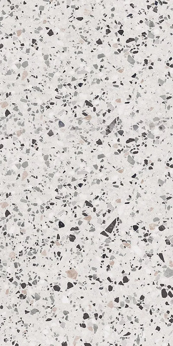 Dettaglio piastrella in gres porcellanato effetto graniglia e marmetta. Collezione Venexia di Alfalux, formato 60x120 cm, colore Giudecca Avorio con marmette grigie, nere, marroni e avorio