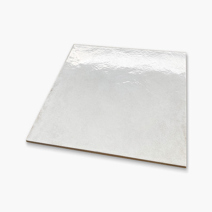 Dettaglio Piastrella da pavimento e rivestimento in gres porcellanato serie Vietri di Savoia Italia, colore Bianco 22x22