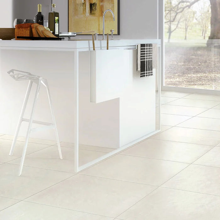 Dettaglio piastrella per pavimento in gres porcellanato effetto resina tinta unita della collezione Architecture di Casalgrande, formato 60x60 rettficato, colore White