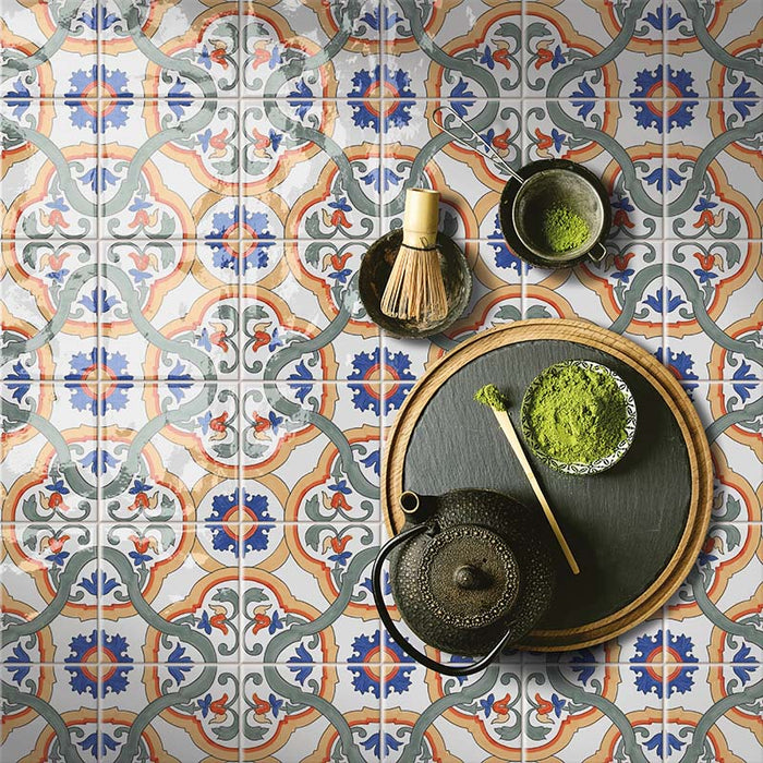 Dettaglio pavimento in gres porcellanato effetto cementina vietrese. Collezione Amalfi di Ceramica Valsecchia, formato 15x15, 3