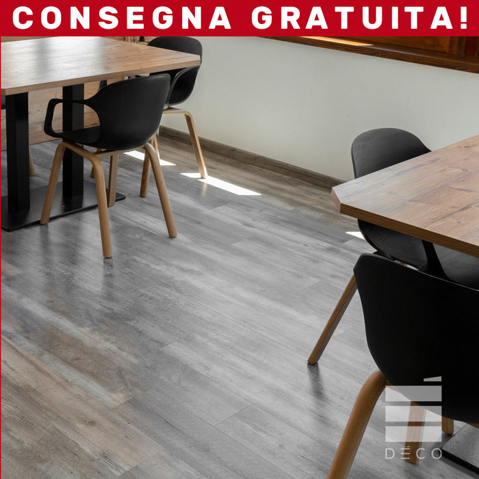 ambientazione di clap go tsingy di deco, pavimento in SPC effetto legno ad incastro