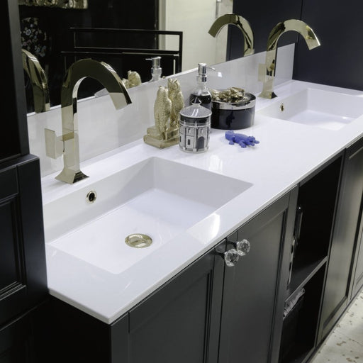 dettaglio del top con doppio lavabo del mobile bagno classico Ricordi, diamante di compab, con struttura laccata grigio ombra opaco. Due colonne e specchiera con fascia led. Pomoli in Swarovski.