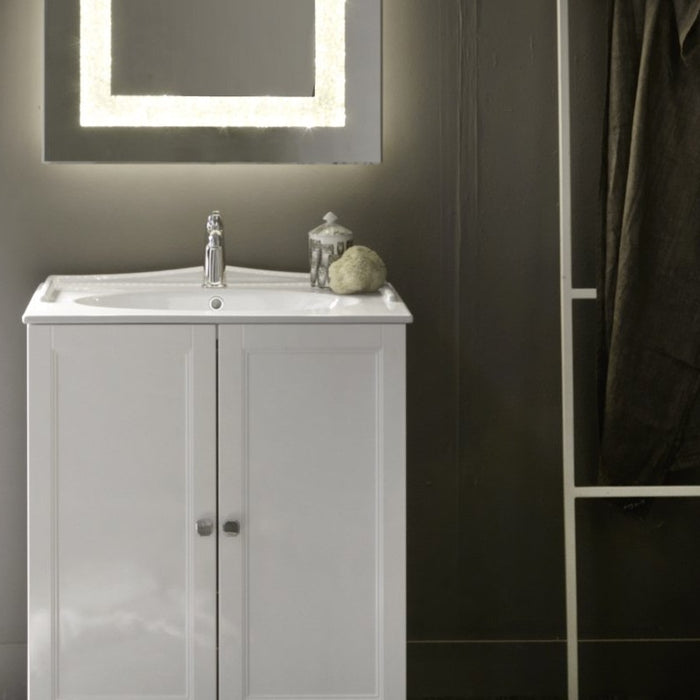 mobili bagno classici Ricordi, serie diamante di compab, con due ante bianche, specchiera dinamo in stile classico