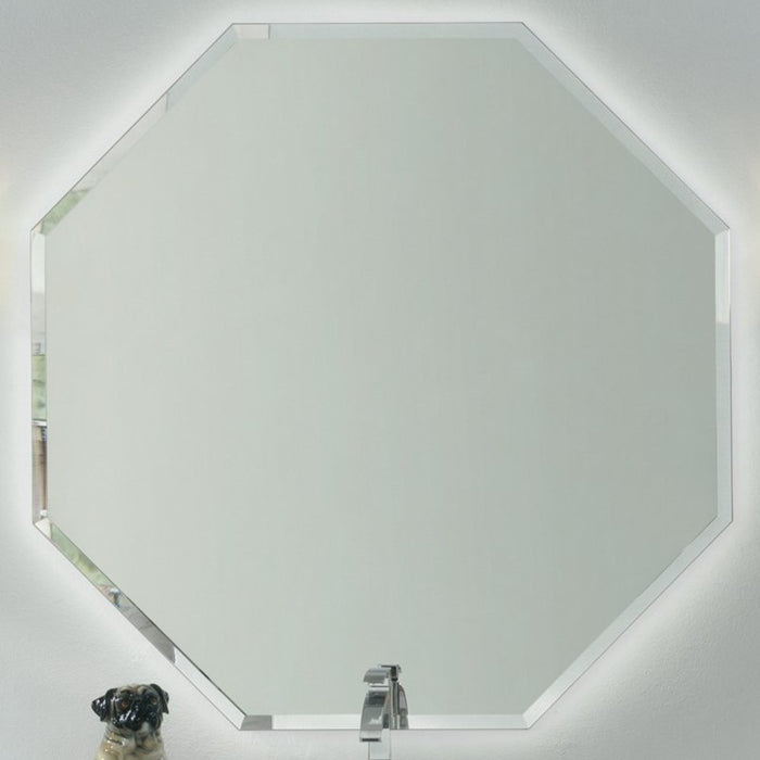 dettaglio dello specchio ottagonale polygon abbinato a mobile bagno classico dorian noce antico