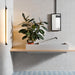 Dettaglio bagno moderno con rivestimento in gres serie Futura di 41zero42, effetto resina opaco, formato 15x15 cm, Colore Grey