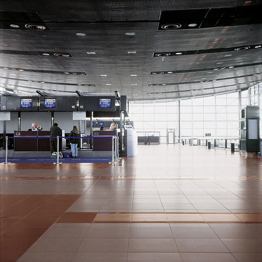 Aeroporto pavimento Gres Granito 2 Cortina 30x30 Casalgrande Padana, effetto graniglia opaco.