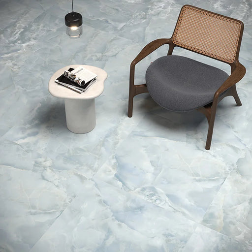 Pavimento in gres porcellanato Cobalto della collezione Onici di Herberia Ceramiche in formato 90x90
