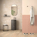 Bagno con rivestimento Ambra della collezione Onici di Herberia Ceramiche in formato 33x100