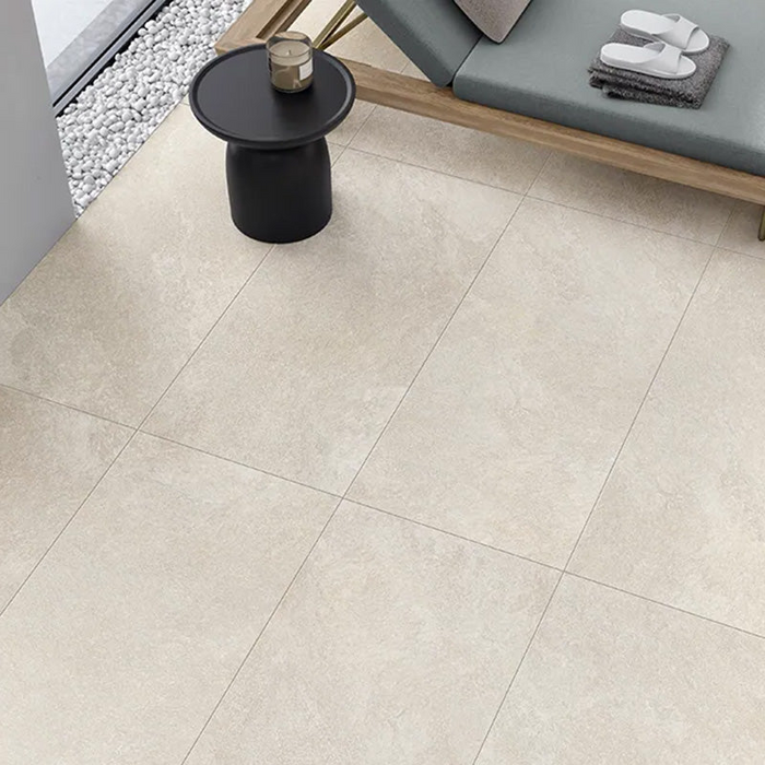 dettaglio pavimento esterno in gres porcellanato effetto pietra quarzite. collezione Arkè, formato 30x60 per esterni, colore Ivory