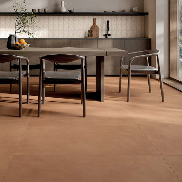 Piastrella per pavimenti e rivestimenti in gres effetto cotto della collezione CottoMilano di ceramiche Keope, formato 60x120 cm, colore Mattone