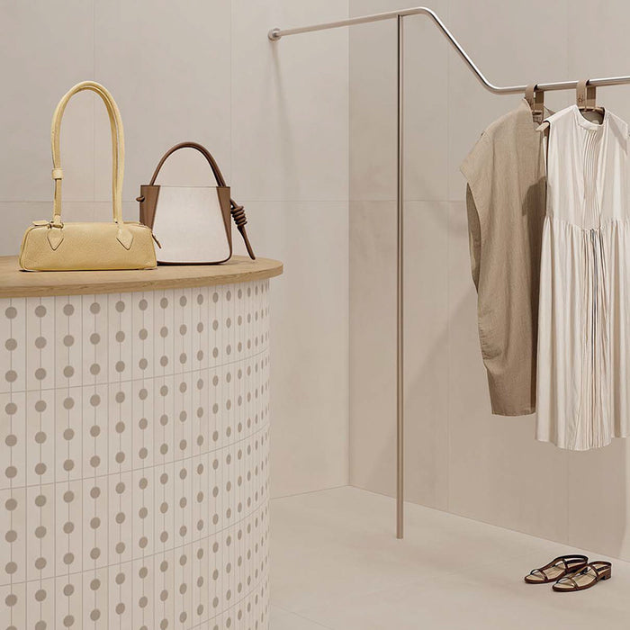 Piastrella per pavimenti e rivestimenti in gres effetto cotto della collezione CottoMilano di ceramiche Keope, formato 60x120 cm, colore Talco