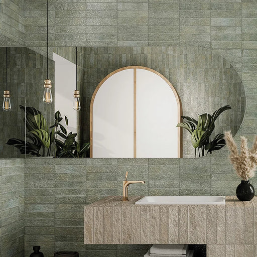 Dettaglio piastrella con colori pastello, collezione Coccio di Keradom formato Brick colore Bosco 6x25