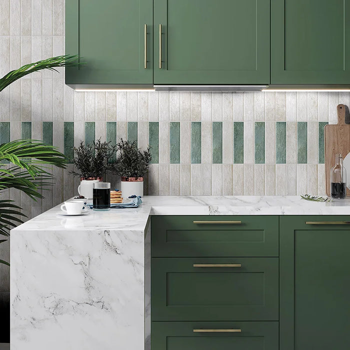 Dettaglio piastrella con colori pastello, collezione Coccio di Keradom formato Brick colore Gesso 6x25