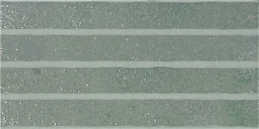 Dettaglio piastrella con colori pastello, collezione Coccio di Keradom formato kitkat colore Bosco 12.5x25