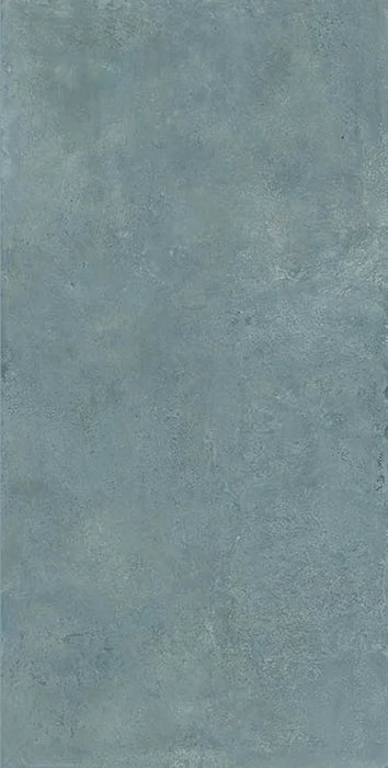 Dettaglio piastrelle in gres effetto cotto moderno, collezione Coccio di Keradom, formato 60x120, colore Cielo