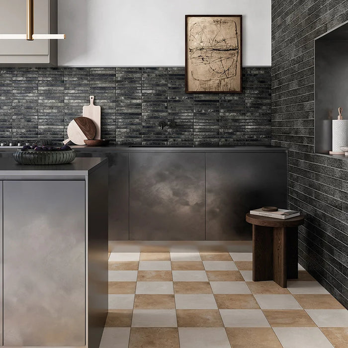 Dettaglio piastrelle in gres effetto cotto moderno, collezione Coccio di Keradom, formato 25x25, colore Sabbia