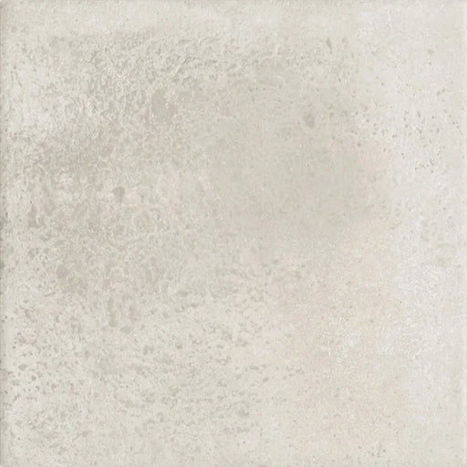 Dettaglio piastrelle in gres effetto cotto moderno, collezione Coccio di Keradom, formato 25x25, colore Sabbia