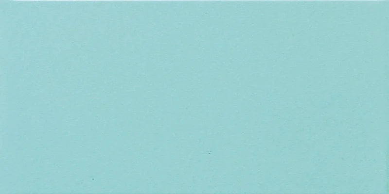 Dettaglio piastrella in gres porcellanato effetto tinta unita opaco della collezione Landscape di Casalgrande, formato 12,5x25 cm, colore Bahama