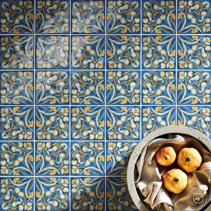 Dettaglio pavimento stile maiolica vietrese, collezione Maioliche di ceramiche Valsecchia colore 1 15x15 