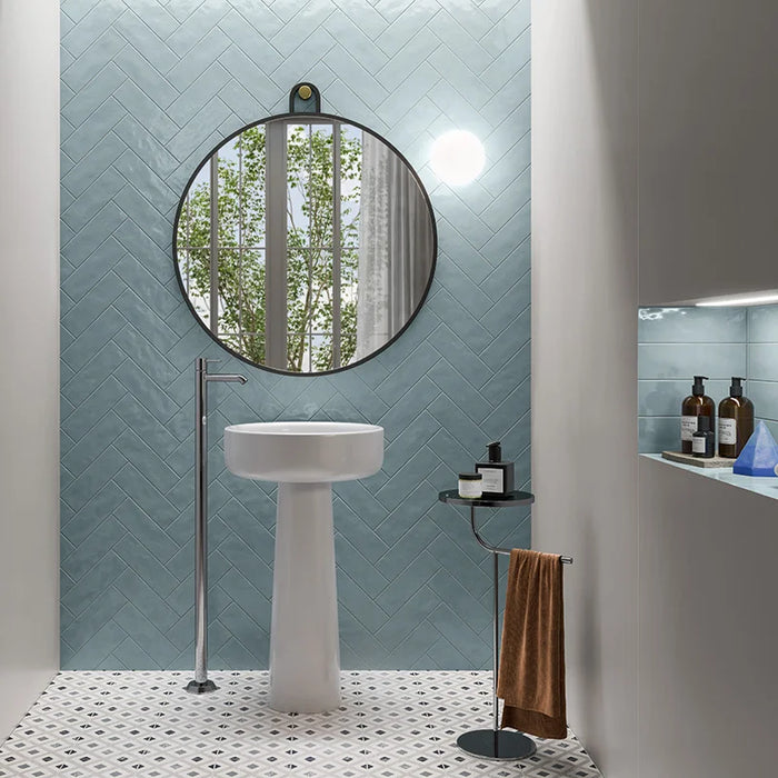 Dettaglio piastrella da rivestimento in gres porcellanato effetto matoncino lucido 8,2x25 cm, della collezione Nuances, di Casalgrande Padana, Colore Mercurio