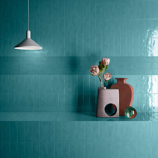 Dettaglio piastrella da rivestimento in gres porcellanato effetto matoncino lucido 8,2x25 cm, della collezione Nuances, di Casalgrande Padana, Colore Verde Persia