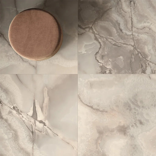 Dettaglio piastrella in gres porcellanato effetto onice opaco 60x60 cm della collezione Onici di Casalgrande Padana, colore Perla