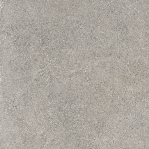 Dettaglio piastrella da pavimento e rivestimento per esterni in gres porcellanato effetto pietra naturale della collezione Origini di Gardenia Orchidea, formato 80x80 Antiscivolo R11, colore Gris Royal