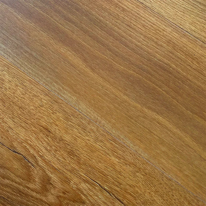 Dettaglio superficie CoverUpp SPC Rovere 18x122, dettagli delle venature effetto legno in alta definizione