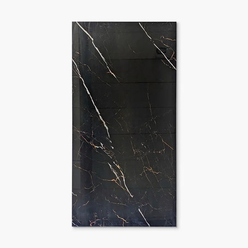 Piastrella in gres porcellanato effetto marmo nero lucido Marquinia Gold Black serie Xstone formato 60x120 cm