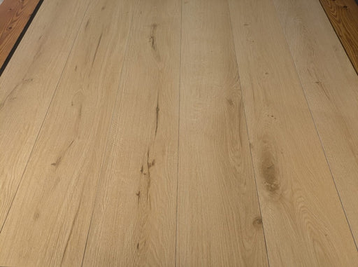 Dettaglio Pavimento in Gres Porcellanato effetto legno Regal Wood Cream 20x120 rettificato 3