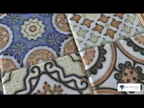 Video dettagliato di piastrelle per pavimento e rivestimento in gres porcellanato lucido. Decoro in stile mare e mediterraneo, collezione maioliche Mix Color