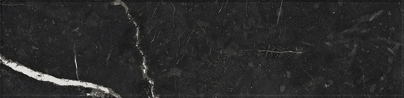 Dettaglio piastrella in gres porcellanato effetto marmo della collezione Dama di Self Style by keradom, formato 6x25, colore Nero Marquinia