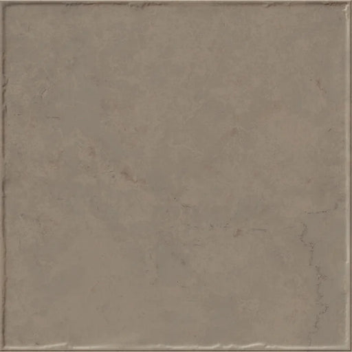 Dettaglio piastrella in gres porcellanato effetto marmo della collezione Dama di Self Style by keradom, formato 25x25, colore Pulpis Bronze