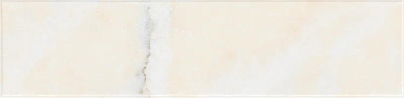 Dettaglio piastrella in gres porcellanato effetto marmo della collezione Dama di Self Style by keradom, formato 6x25, colore Rosa Portogallo