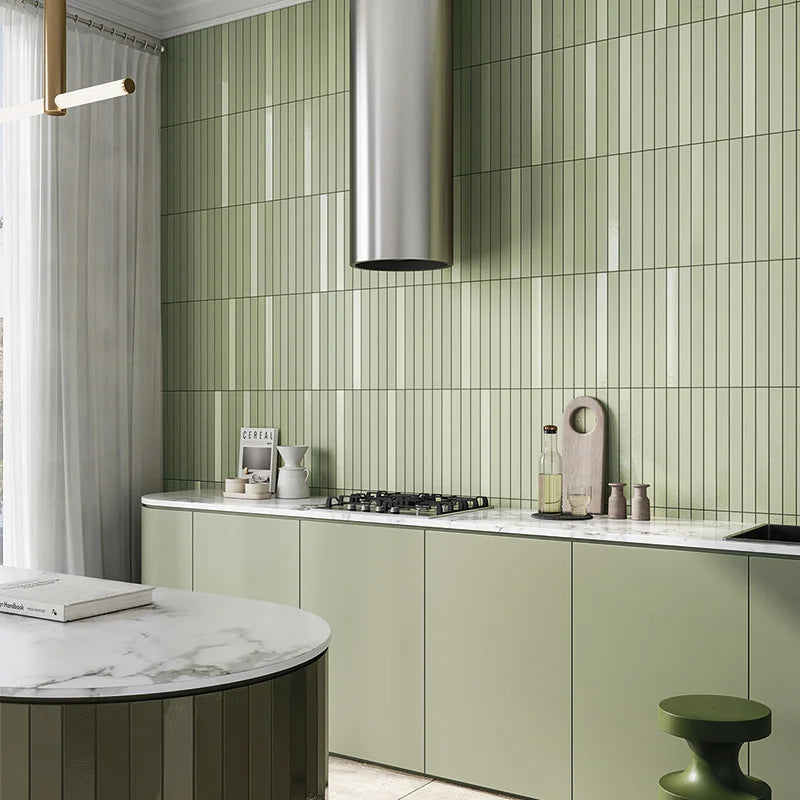 Dettaglio piastrella in gres porcellanato effetto mattoncino della collezione Twiggy di Self Style by keradom, formato 3.8x38, colore Oliva