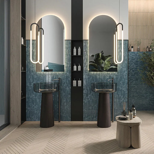 Dettaglio piastrella con colori pastello, collezione Costa Rei di Self Style by Keradom formato mattoncino colore Zaffiro 6x25