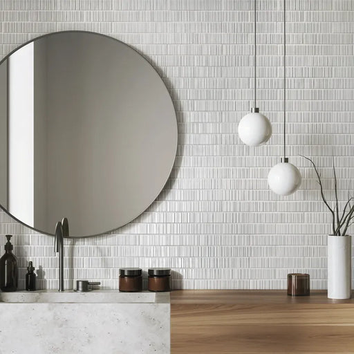 Dettaglio bagno con rivestimento in gres porcellanato effetto mattoncino Lucido 4,5x23 cm della collezione Vibrant, colore Grey di Ceramica Settecento