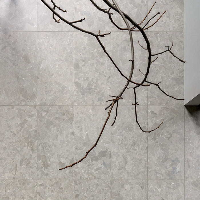 Pavimento esterno grande formato 40x80 Solo Grey in gres porcellanato effetto pietra Grigio, ideale per esterni moderni. Collezione Solo di 41zero42, stile contemporaneo e minimale