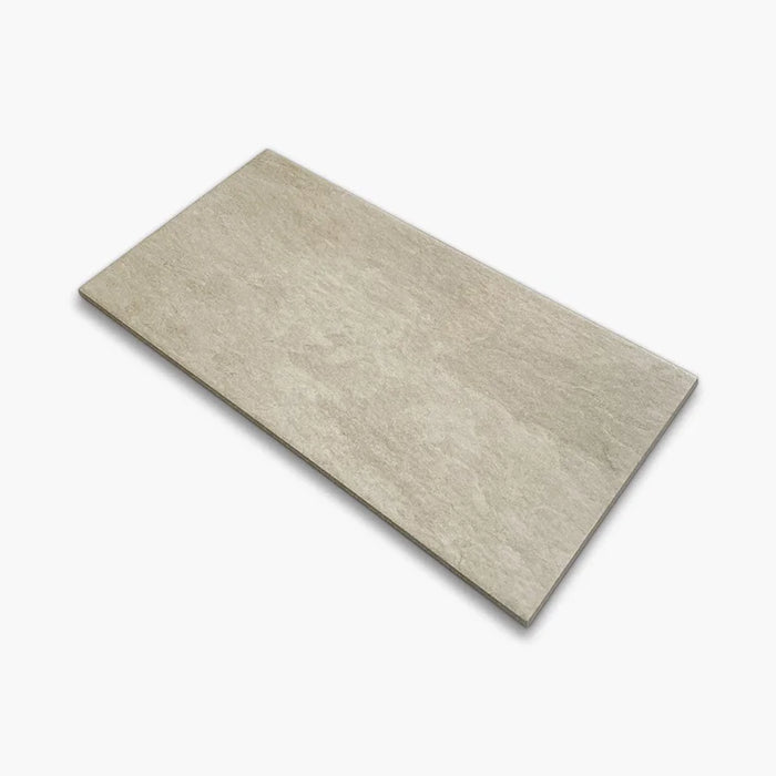 Pavimento per esterno in gres porcellanato antiscivolo R11 beige 21x43, scontate al miglior prezzo