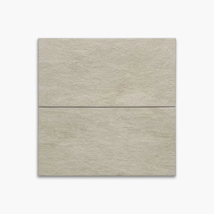 Pavimento per esterno in gres porcellanato antiscivolo colore tortora scontato