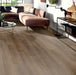 ambientazione di pavimento in spc strong variant yosemite oak di surteco design flooring